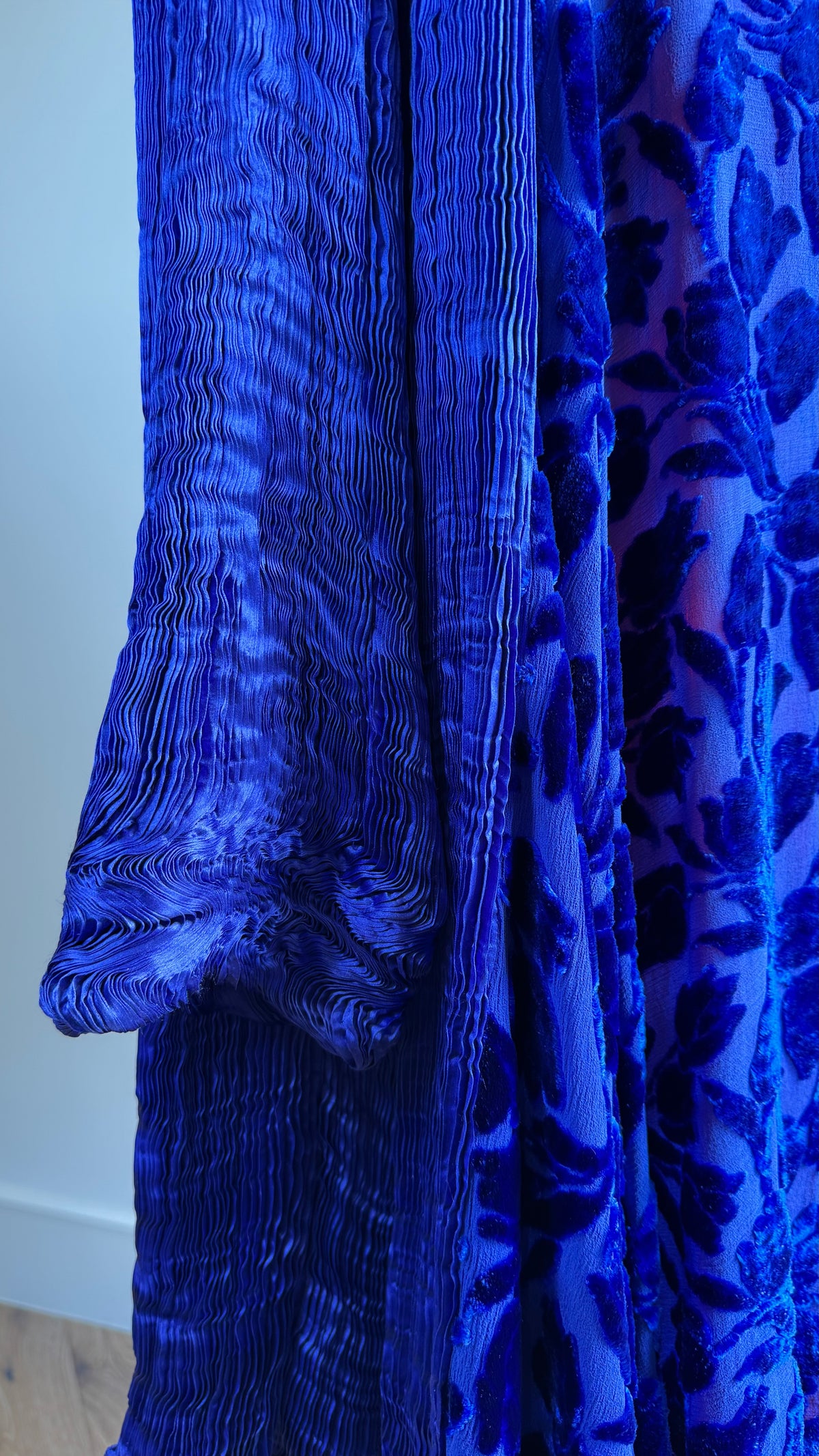 1980's Patricia Lester Silk Plissé & Devoré Velvet Jacket in Royal Blue